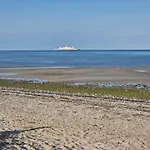بيت للعطل Coastal Home With Spa And Sauna *