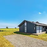 Coastal With And Sauna Holiday home Spodsbjerg